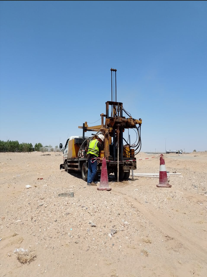 مشاريع فحص التربة والدراسات الهيدرولوجية